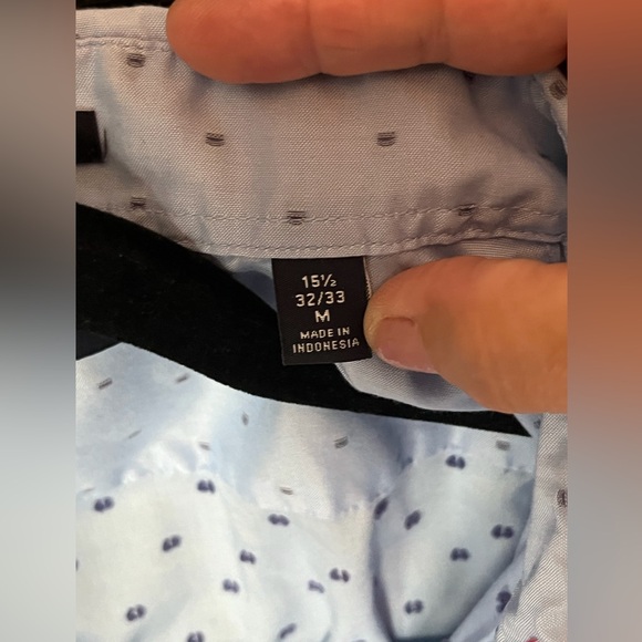 Men’s Tommy Hilfiger Dress Shirt 15 1/2, 32/33 Medium - Picture 6 of 7